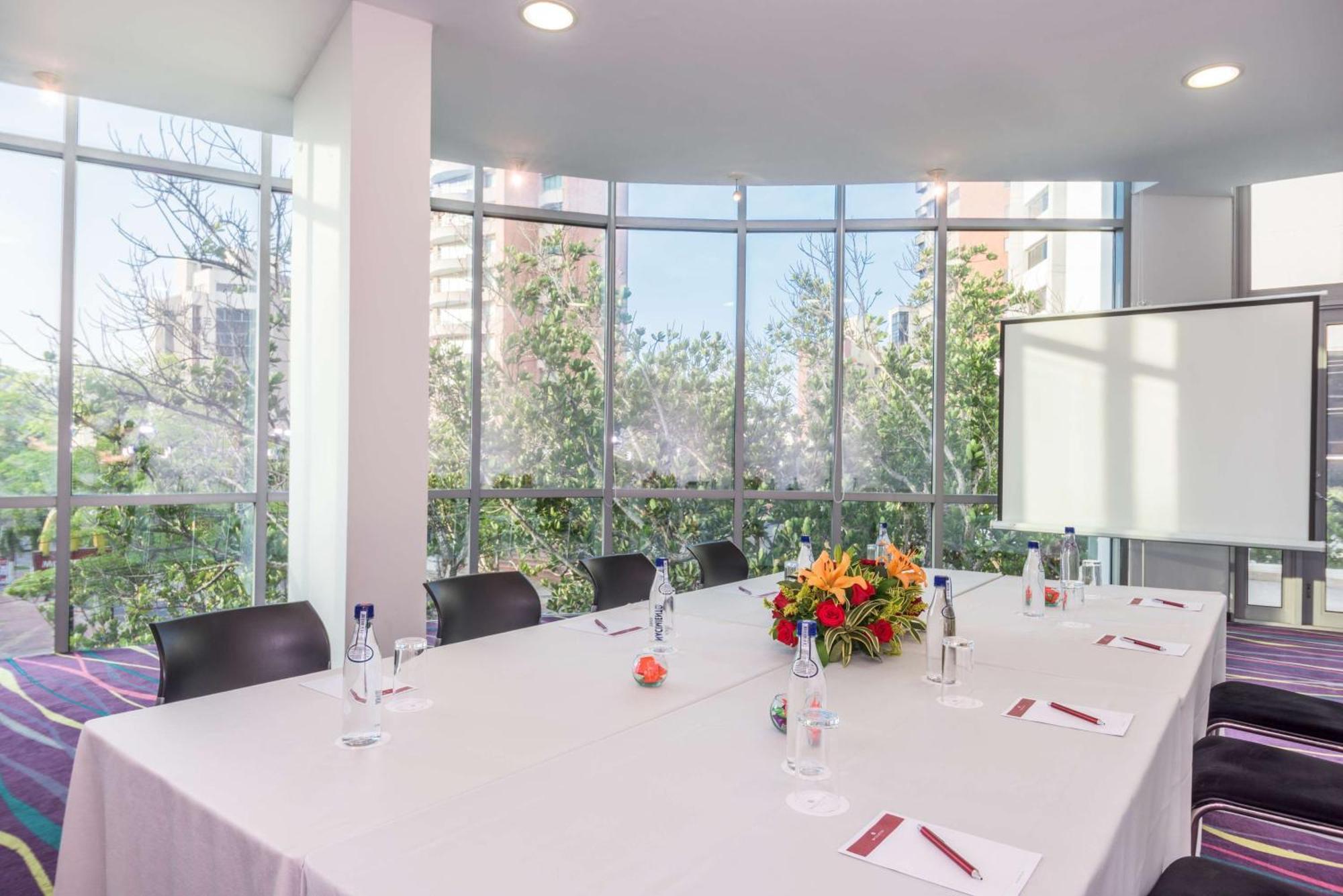 Nh Collection Royal Smartsuites Barranquilla  Zewnętrze zdjęcie